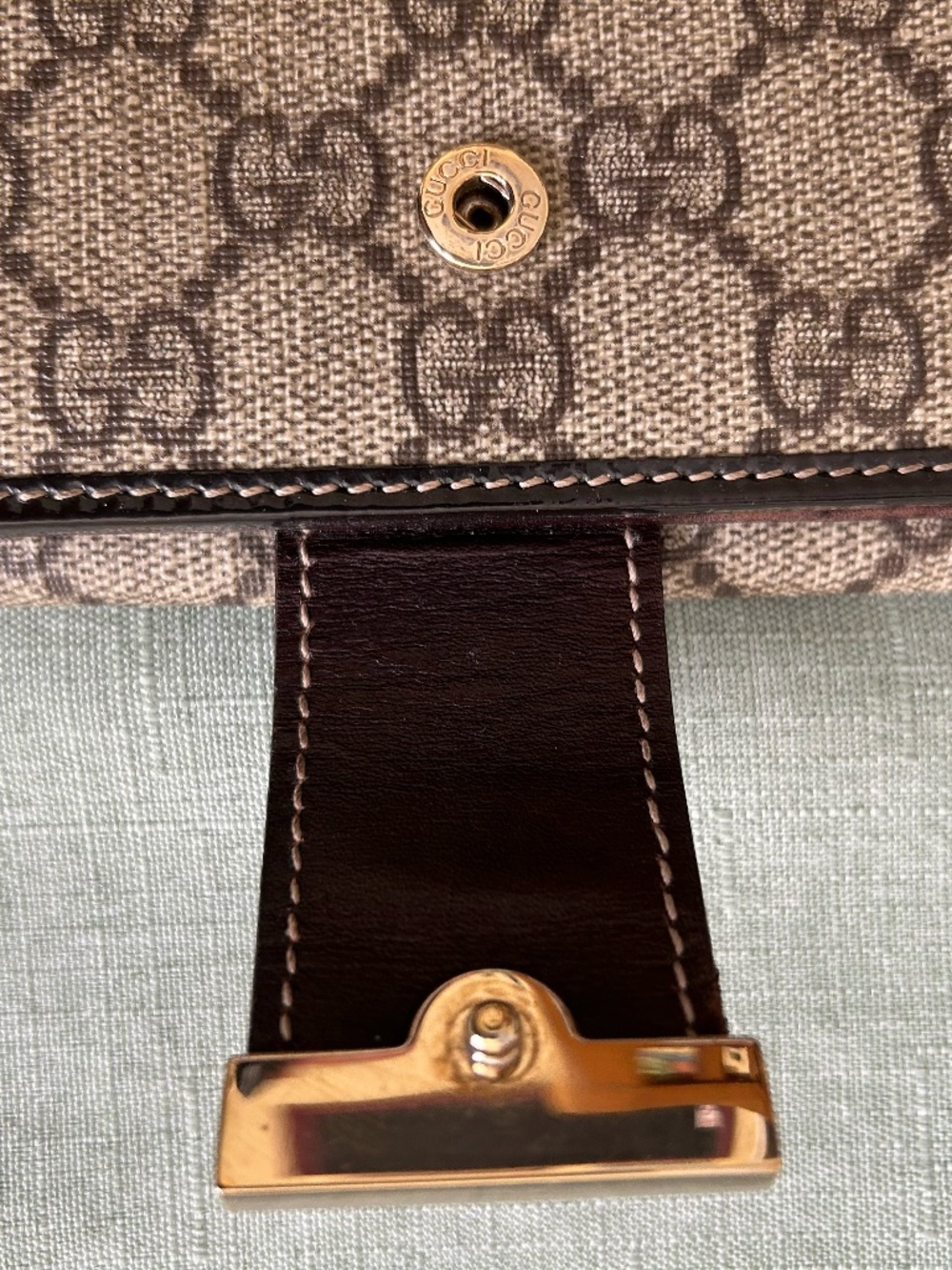 Gucci Brown and Tan Wallet with Iconic Monogram - Picture 15 of 16